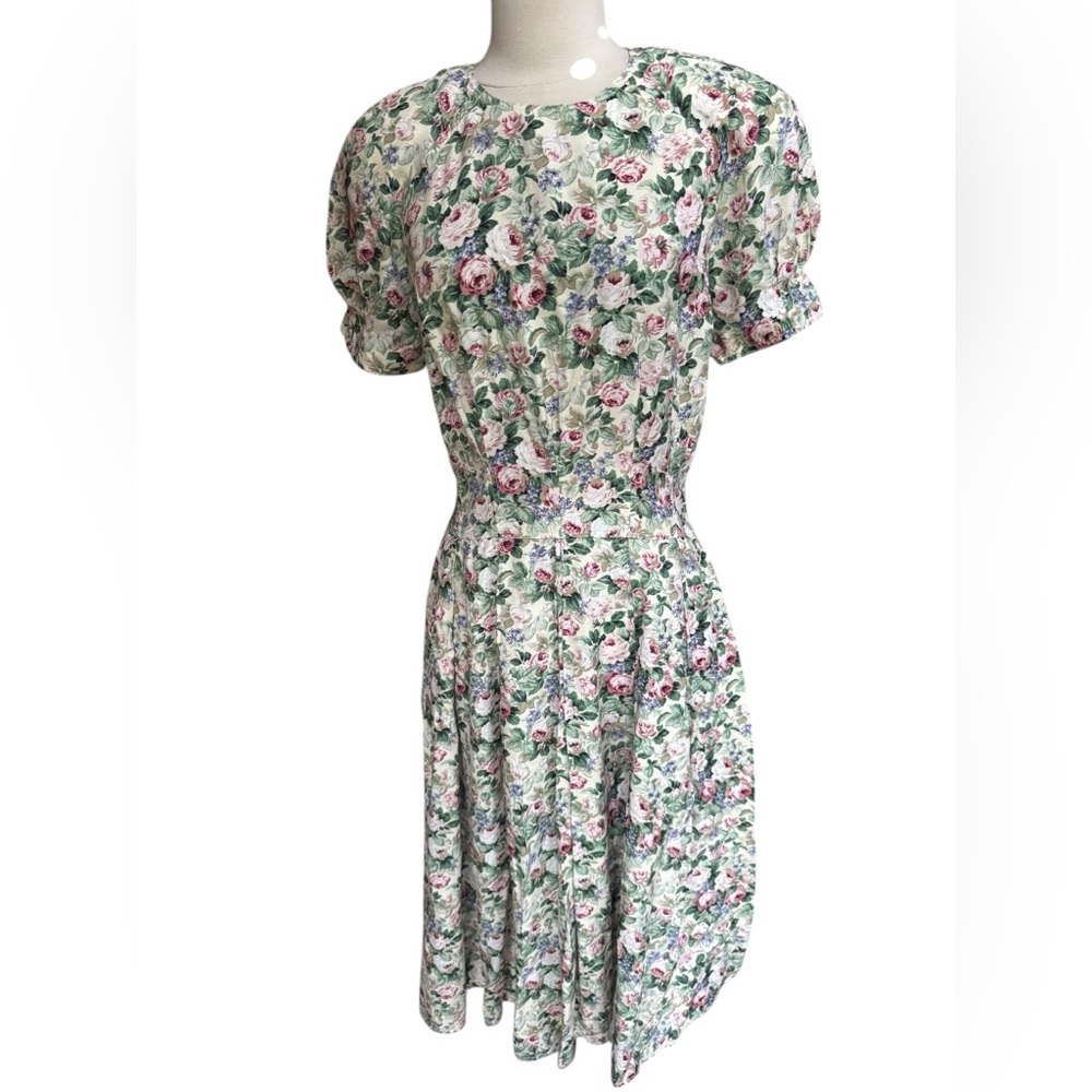 1980s Maggy London 100% Rayon‎ Floral Cottagecore Dress